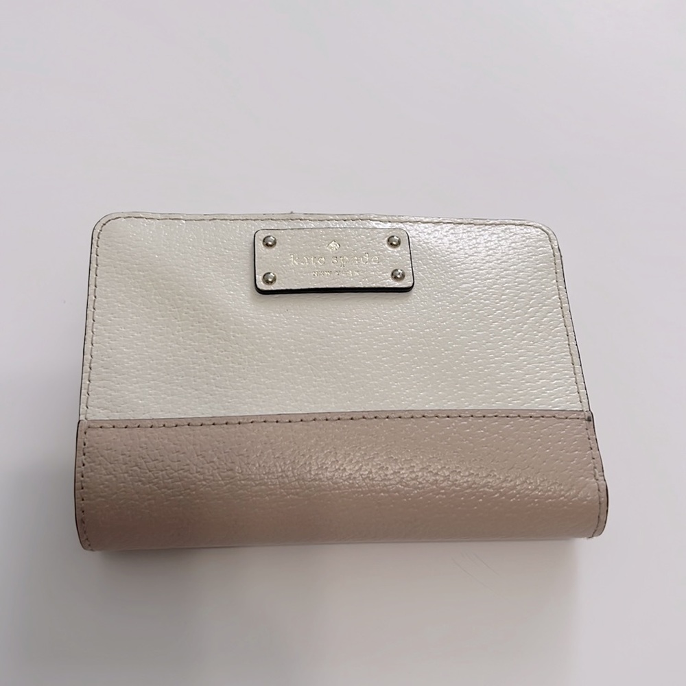 Kate Spade Leather Bifold Snap Closure Wallet